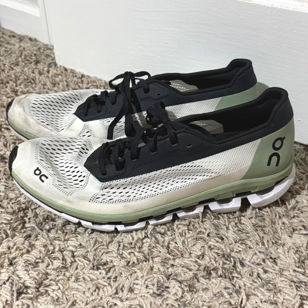 On Running Cloudboom Womens 9.5 White Black Sage Green Racing Shoes 37.99597